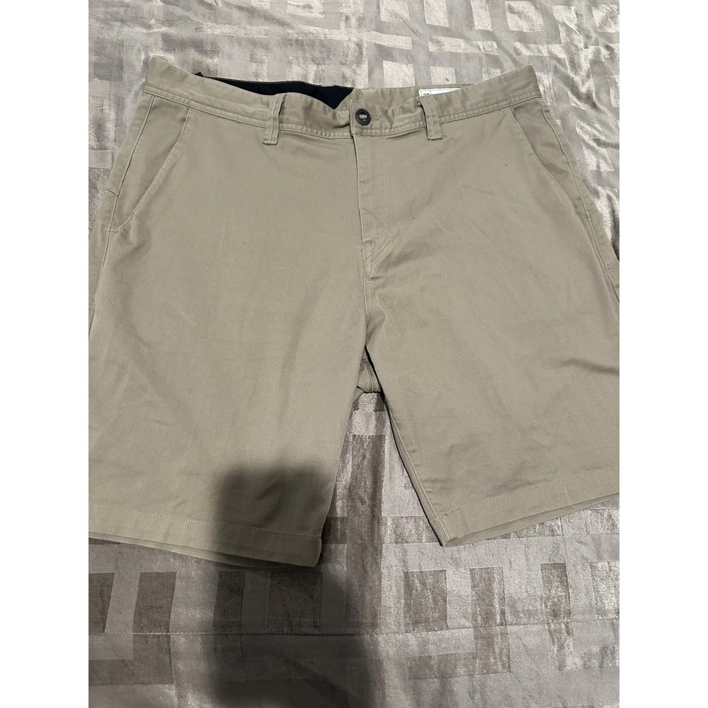 Volcom Shorts Mens 38 Khaki Tan Chino Walkshort Casual Golf Skate Beach